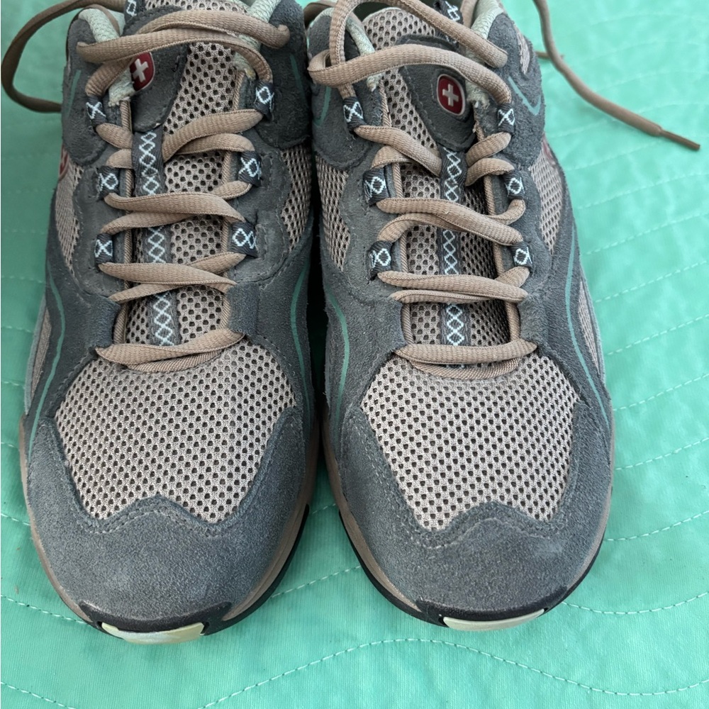 Swiss Gear Gray and Tan Hiking Shoes
